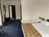 КОМФОРТ с одной 2-СП и одной 1-СП кроватью