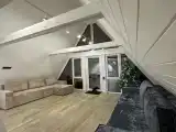 Шестиместный коттедж с красивым видом из окна