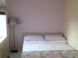 Номер с 1 двухспальной кроватью.