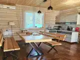 Коттедж с красивым видом из окна