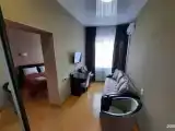 Номер полулюкс с 1 двуспальной кроватью