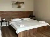 Двухместный полулюкс с балконом (двуспальная кровать)
