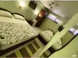Номер эконом с 1 односпальной и 1 двуспальной кроватью