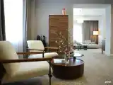 Люкс с балконом и с видом на озеро