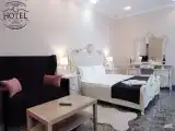 Номер люкс улучшенный с 1 двуспальной кроватью