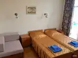 Трёхместный номер Standard с балконом и с красивым видом из окна