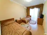 Двухместный номер Standard с балконом (2 отдельные кровати)