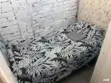 Небольшой одноместный номер без окон.
