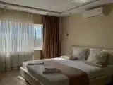Номер люкс улучшенный с 1 двуспальной кроватью