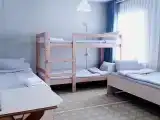 Кровать в 6-местном общем номере