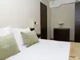 Люкс двухкомнатный с одной большой кроватью