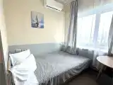 Одноместный номер с частичным видом на море