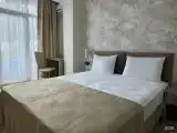 Двухместный номер Стандартный с балконом и с видом на парк (двуспальная кровать)