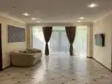 Апартаменты с балконом и с видом на горы