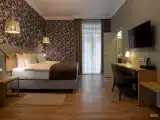 Джуниор сюит c диваном
