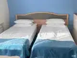 Стандарт улучшенный с креслом (две односпальные кровати с возможностью соединения, холодильник) - 5 этаж