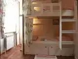 Место в женском шестиместном номере