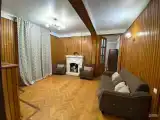 Вилла с балконом и с красивым видом из окна