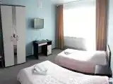 Двухместный номер с двумя одноместными кроватями и балконои