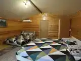 Коттедж с балконом и с видом на сад