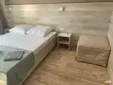 Стандартный семейный номер с 1 двуспальной кроватью и софой