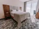 Двухместный люкс с частичным видом на море (двуспальная кровать)