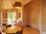 Семейный коттедж с балконом
