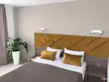 Двухместный полулюкс с балконом (2 отдельные кровати)