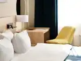 Двухместные апартаменты-студио Корпус Центр №1 с балконом и с видом на курорт (2 отдельные кровати)