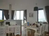 Семейные апартаменты с балконом и с красивым видом из окна