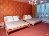 Номер VIP+ с 2 двуспальными кроватями