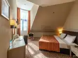 Стандарт Плюс мансардный с двуспальной кроватью