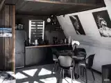 ЧЕРНОЕ  БЕЛОЕ