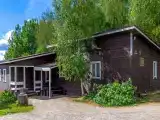 Шестиместный коттедж Дом лесника с красивым видом из окна