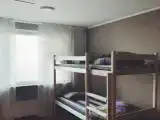 Кровать в общем номере (мужской номер)