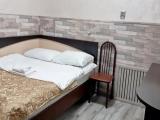 Номер стандарт с 1 двуспальной кроватью (без окна)