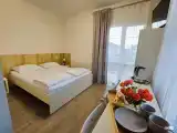 Двухместный стандартный номер с двуспальной кроватью и балконом