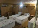 Номер стандарт эконом с 5 односпальными кроватями