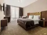 Двухместный полулюкс (Корпус 2) (двуспальная кровать)