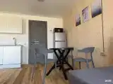 Трёхместный коттедж с балконом и с видом на море