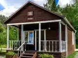 Четырёхместный коттедж Ягодный с красивым видом из окна