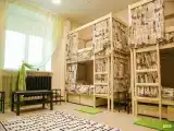 Кровать в 6-местном общем женском номере