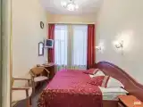 Двухместный полулюкс (двуспальная кровать)