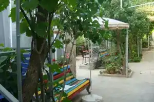 Гостевой дом «Александра», Заозёрное