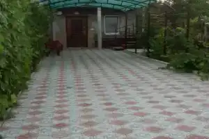 Домик у моря