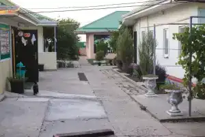 Грэгори-Клаб, Труд