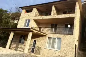 Гостевой дом на Героев, 16 Марта 12, Гагра
