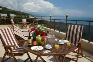 Гостевой дом «Терраса», Алушта