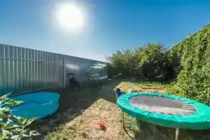 Гостевой дом «Меж двух морей», Кучугуры