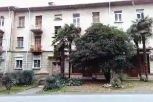 Комната на Ардзинба, 26